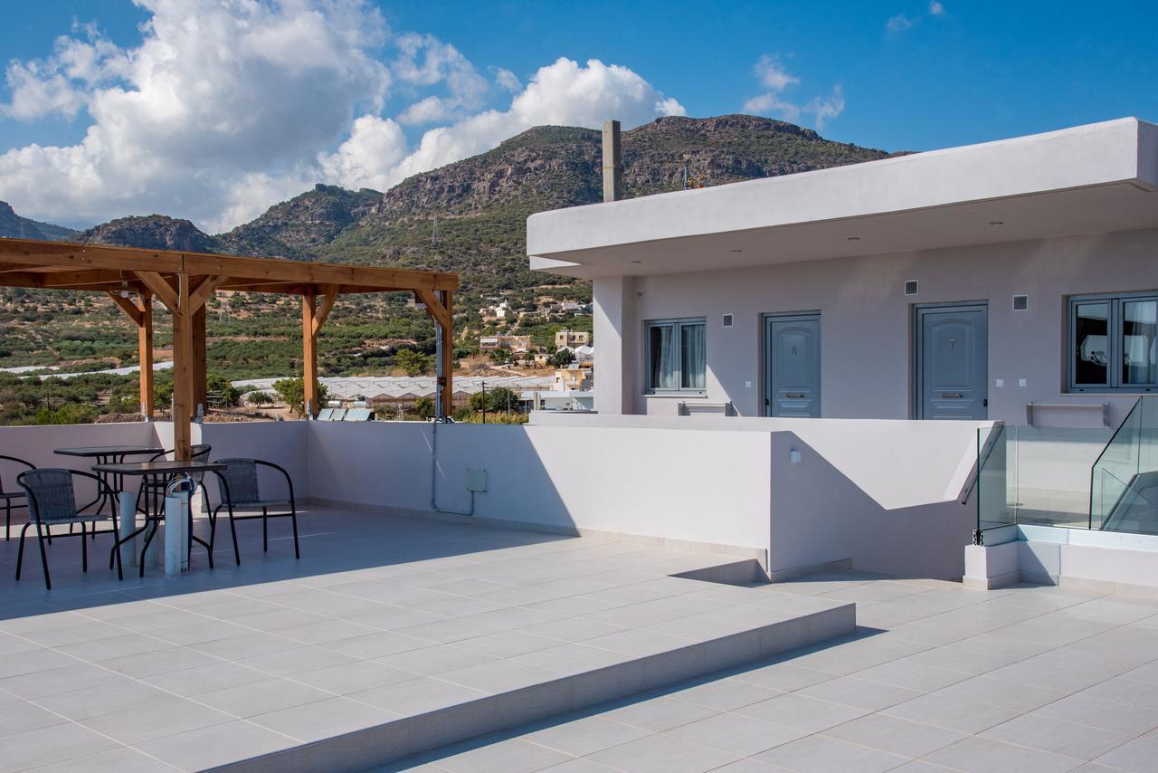 Asteri Apartments Und Studios Makrýgialos Buitenkant foto