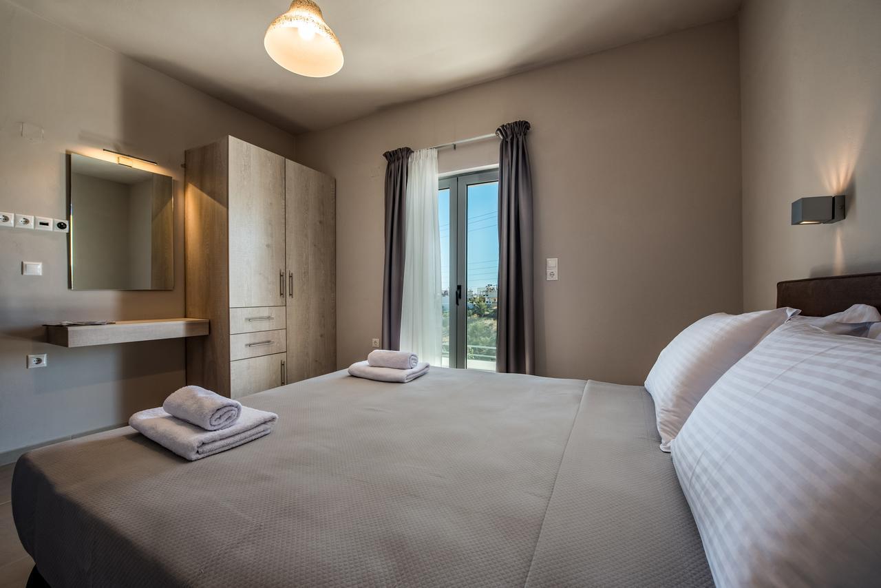 Asteri Apartments Und Studios Makrýgialos Buitenkant foto